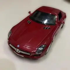メルセデスベンツ ミニカー　赤色