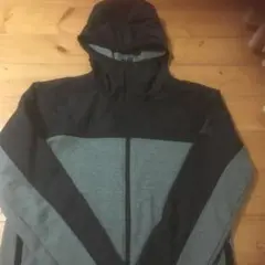 adidasウインドブレーカー L 冬用
