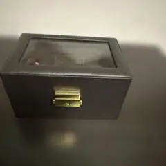 黒の鍵付きアクセサリーケース