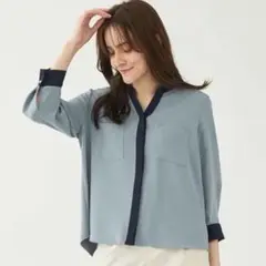 グリーンレーベルリラクシング　七分袖ブラウス　ライトブルー　新品タグ付き