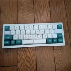 KPEREPUBLIC メカニカルキーボード ホワイト/グリーン
