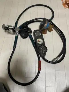 SCUBAPRO レギュレーター 圧力計・コンパス付き