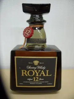 サントリーウイスキー ローヤル 12年 黒ラベル 700ml
