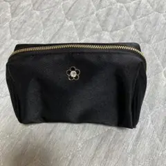 マリークワント　黒ポーチ