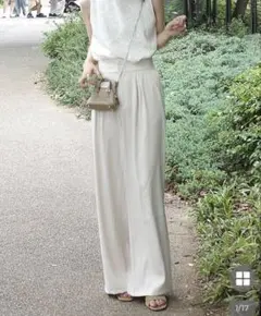 タック入りワイドスラックス