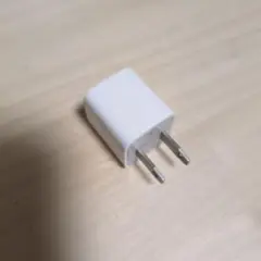 Apple 5W USB Power Adapter ホワイト