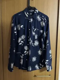 ★美品★ 人気ブランド！H&M 長袖シャツ　花柄　春夏用