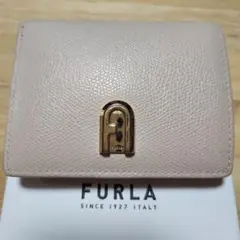 FURLA ピンク 二つ折り財布