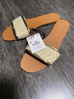 ZARA サンダル　新品