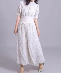 【新品】ロングワンピース　L ホワイト　花柄　コブユヒ　腹巻きワンピ　夏