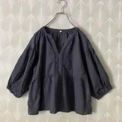 カットソー　ブラウス　七分袖100% 薄い紺色　透け感あり　ゆったりめb462