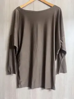 ラッシュガード　ブラウン