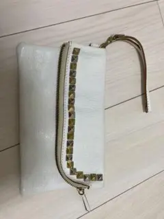 クラッチバック　皮