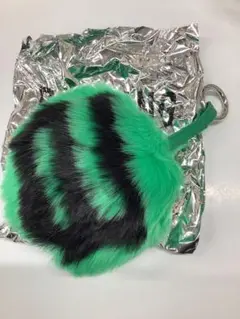 BIGBANG TOPファーチャーム　キーホルダー　緑