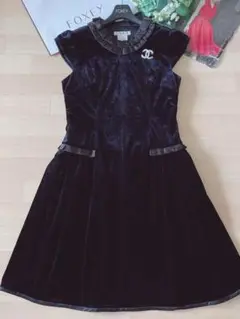 極美品!ルネペロア素材ワンピース 38 foxey