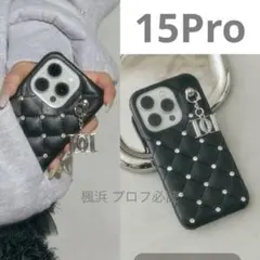 ダーリッチ キルティングビジューDDチャームiPhoneケース 15Pro