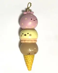 すみっコぐらし　アイスクリーム　スクイーズ　キーホルダー