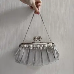 シルバー サテン パーティーバッグ
