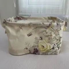 ローラアシュレイ　カゴのセット ローラアシュレイ カゴバッグ カゴバスケット ラタン 希少 花柄