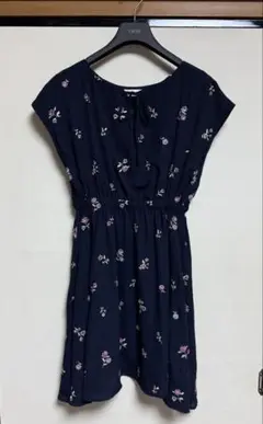 CECIL Mc BEE フロントリボン 花柄 刺繍 ワンピース
