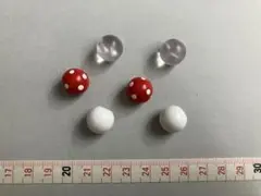 ボタン6個　丸玉