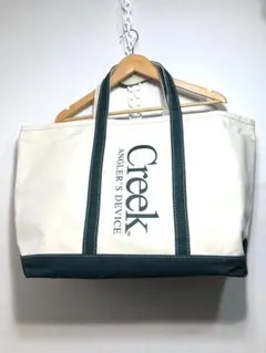 088050 Creek This IS a(n) トート バッグ クリーク