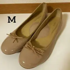 美品！ベージュ リボン付き フラットシューズ