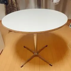 カフェテーブル 円形テーブル 丸テーブル 白　省スペース直径80cm