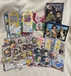 【新品】鬼滅の刃　グッズまとめ売り