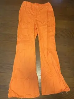 レディース　オレンジパンツ