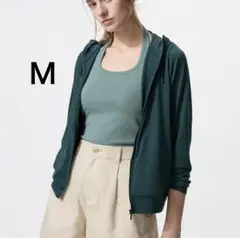 新品タグ付 M エアリズムUVカットフルジップパーカ ダークグリーンユニクロ緑