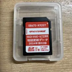 か*や様 【新品未使用】ダイハツ純正 カーナビ用SDカード 08675-K920 ダイハツ向けナビ用地図更新SDカード 08675-K9207 - メルカリ