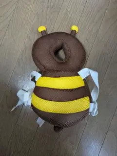 ごっつん防止リュック　蜂