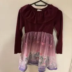 フリル付きワインレッドドレス