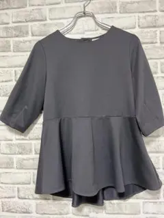 【美品】ペプラム　デザイン 五分袖　チュニック　グレー