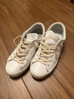 PHILIPPE MODEL ホワイト スニーカー