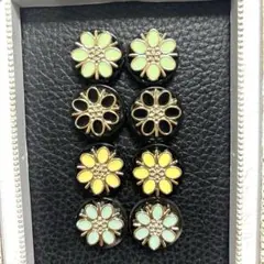 フラワー×ブラック系ボタンカボション　ペア
