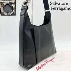 【極美品】フェラガモ ガンチーニ フラップ ワンショルダー オールレザー 黒