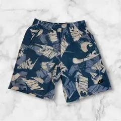 【セール中】Nike グラフィックショートパンツ ネイビー