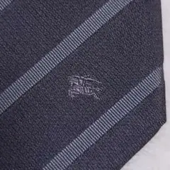 美品■バーバリーロンドン　ネクタイ　ストライプ　ダークグレー系　レジメンタル
