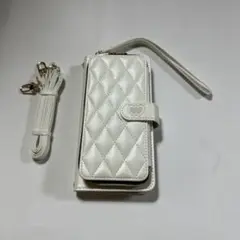 携帯カバー　iPhone14promax