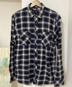 メンズシャツ　Lサイズ