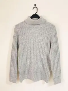 グレー リブ編み タートルネックセーター