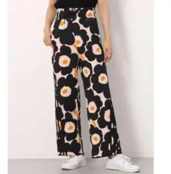 美品adidasとマリメッコのスウェットパンツM