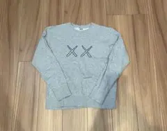 ユニクロ　kaws スウェット