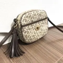 【極美品】Tommy Hilfiger ショルダーバッグ サコッシュ