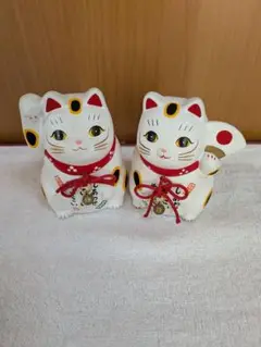 60 薬師窯　招き猫　扇　鈴付き　2匹セット