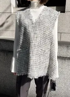 【新品未使用タグ付き】heve ネイビー ツイード ジレ heve ツイードジレネイビー
