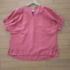 サマンサモスモス くすみ赤 Vネック 半袖シャツ