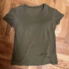 ユニクロ　カップ付き　半袖Tシャツ　Ｌサイズ